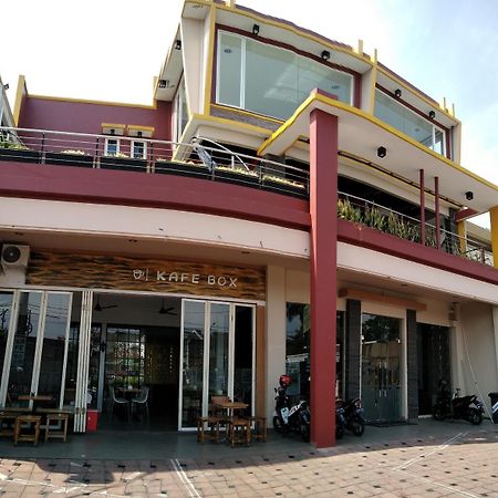 Malang City Boulevard Homestay Exterior foto