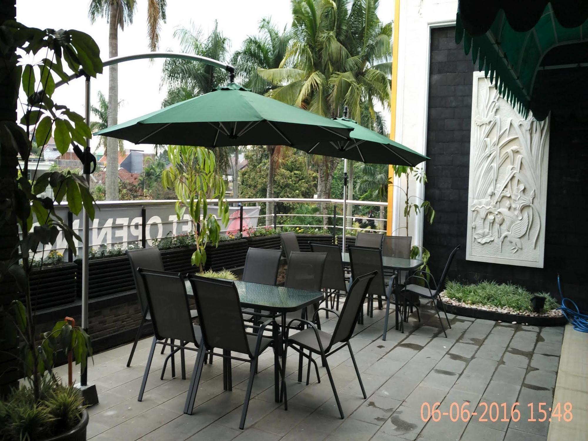 Malang City Boulevard Homestay Exterior foto