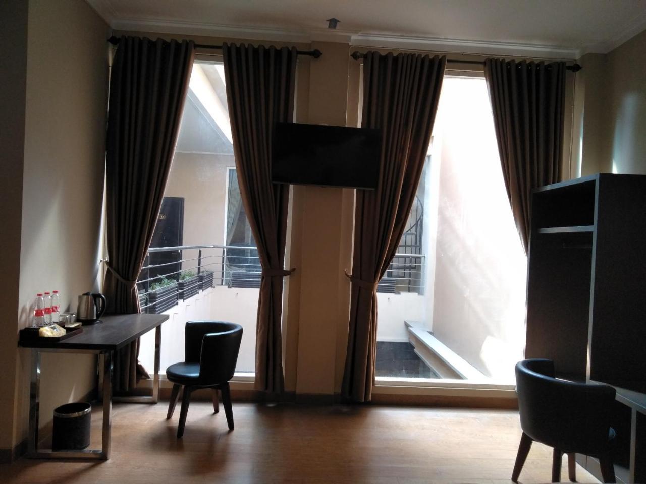 Malang City Boulevard Homestay Exterior foto