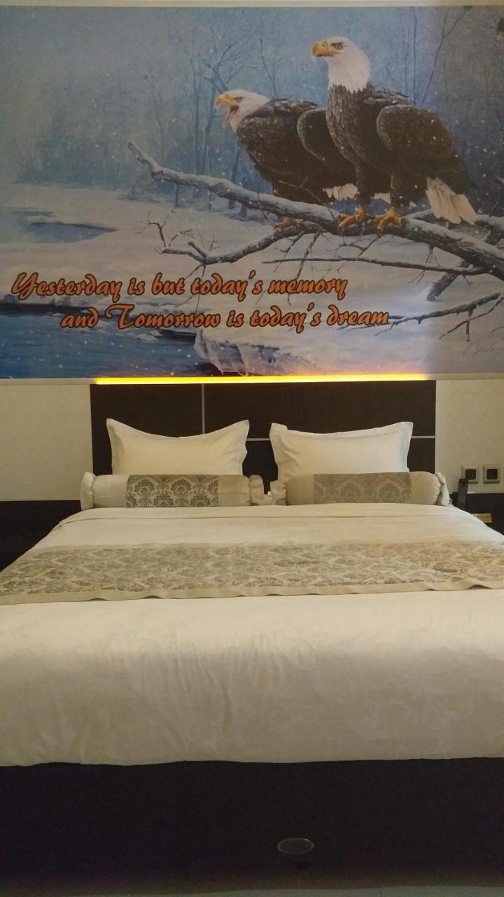 Malang City Boulevard Homestay Exterior foto